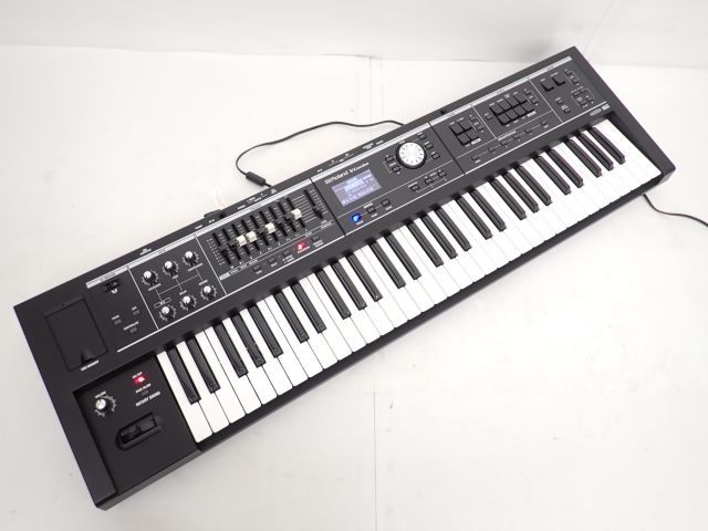 高額買取実施中!!】Roland 61鍵ライブ・キーボード/シンセサイザー V 