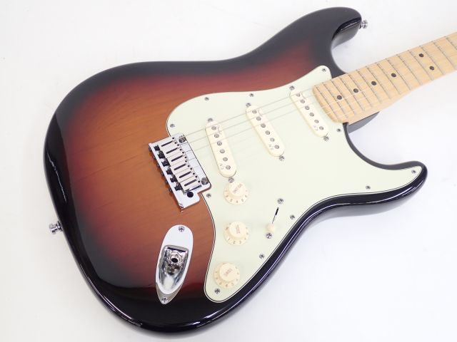 お値下FenderUSAピックアップ＆SQUIERストラトキャスター&SKBセミハードケース（Fender,Gibson,ストラトキャスター） フェンダー