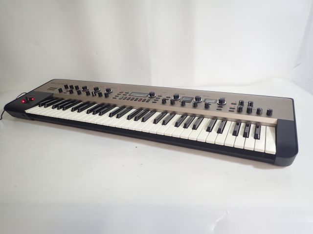 KORG コルグ KING 61鍵シンセ ジャンク品 ser no.000401 - 楽器、器材