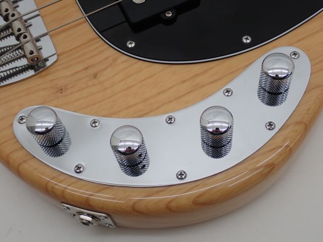 高額買取実施中!!】MUSICMAN ベース Stingray Special SR4 1H CN/R BK 