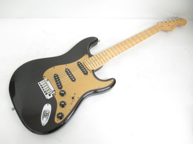 US12035917FenderUSA CORONA CALIFORNIA STRATOCASTER - ギター